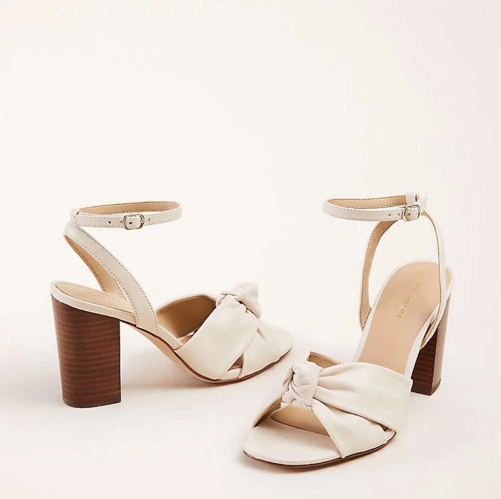 Ann Taylor Carolyn knot Leather Sandals